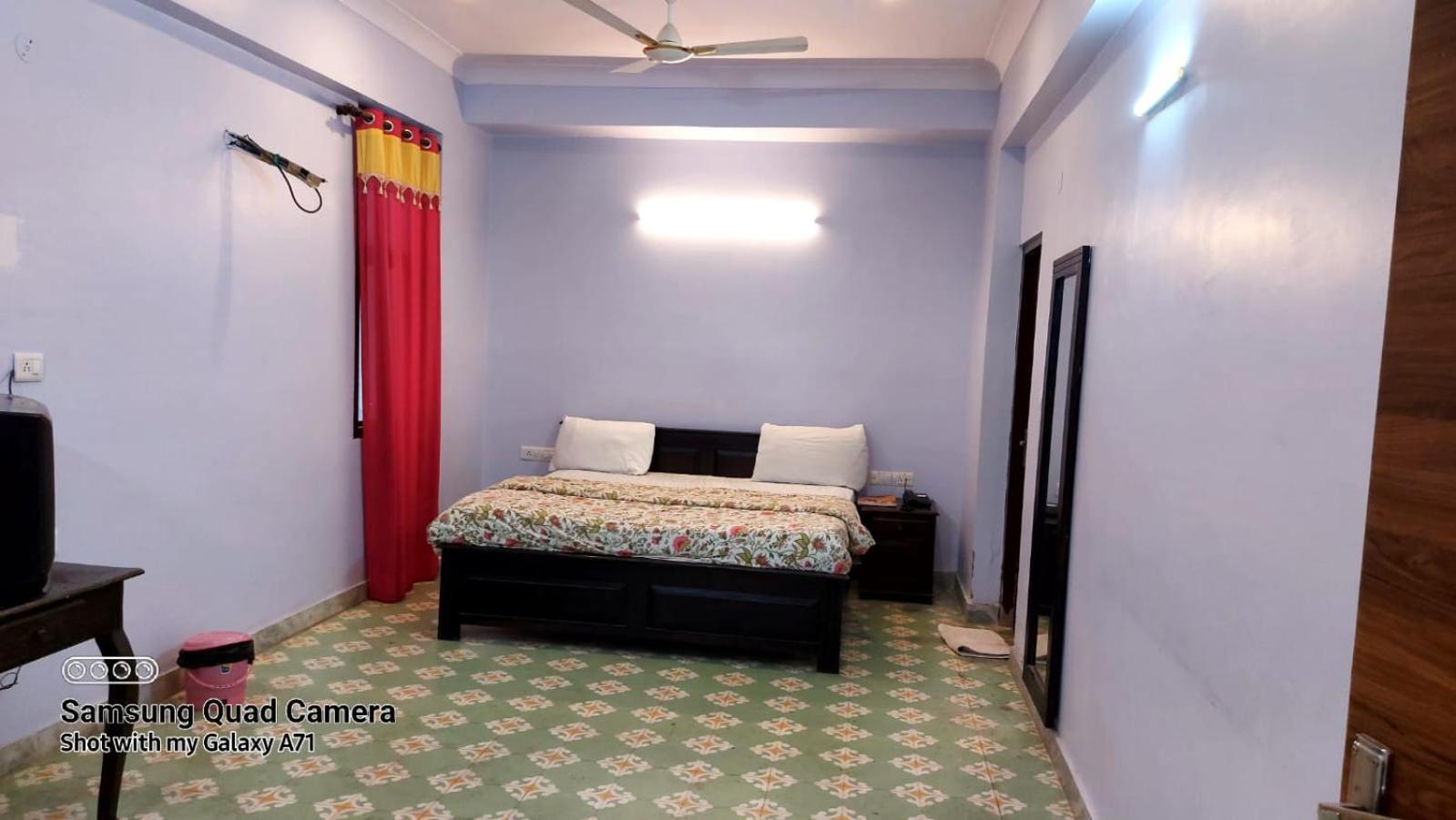 Rani Mahal Hotel Jaipur Bagian luar foto